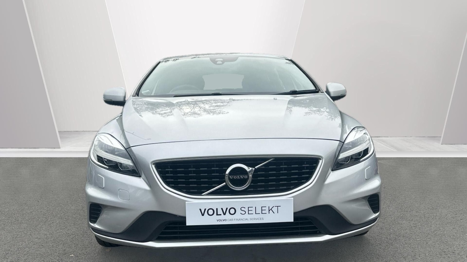 Used Volvo V40 2018 for sale - 76121547: Photo 8