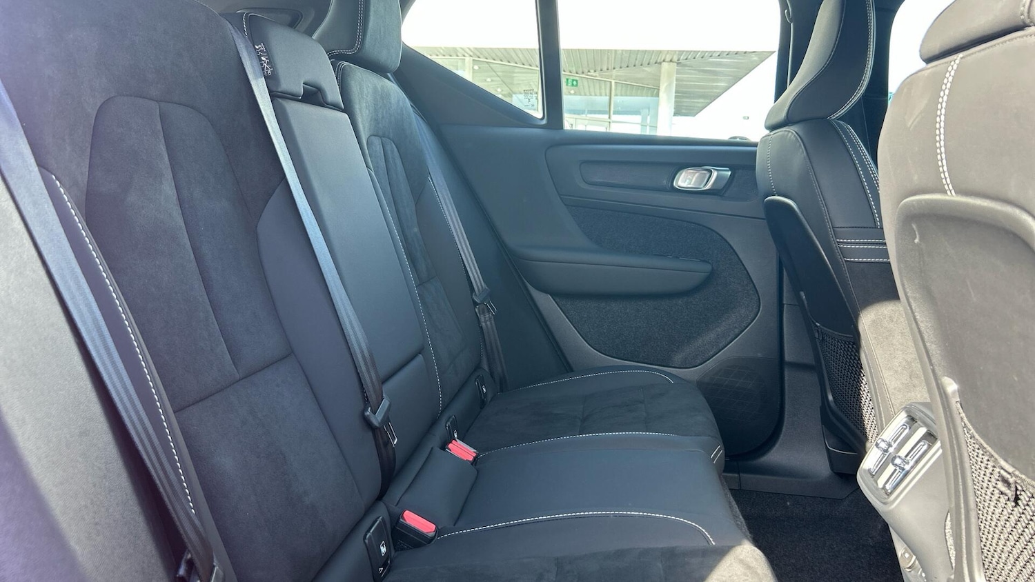 Used Volvo XC40 2025 for sale - 76499259: Photo 6