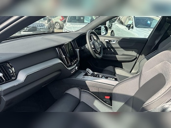 Used Volvo XC60 2025 for sale - 76714913: Photo