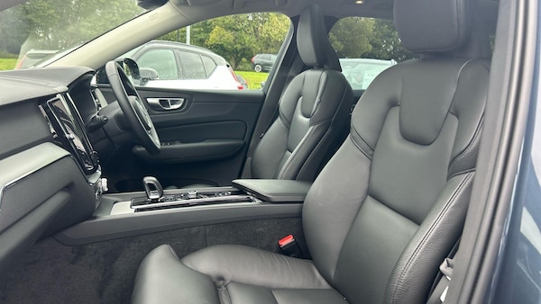 Used Volvo XC60 2023 for sale - 76152266: Photo 57