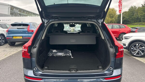 Used Volvo XC60 2023 for sale - 76152266: Photo 79