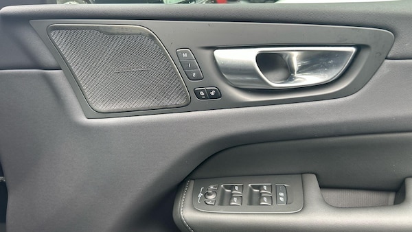 Used Volvo XC60 2023 for sale - 76152266: Photo 88
