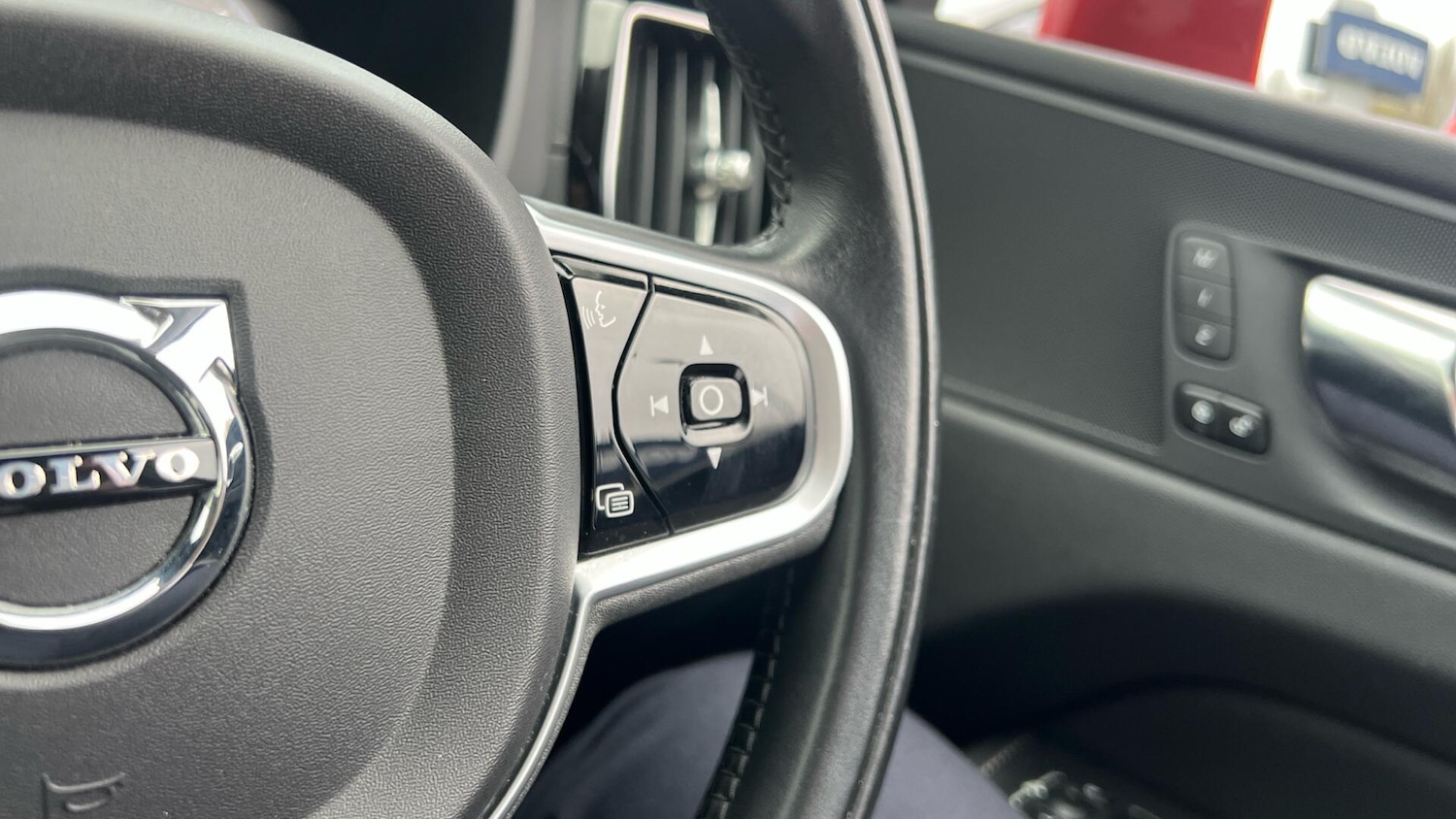 Used Volvo XC60 2020 for sale - 77657971: Photo 21