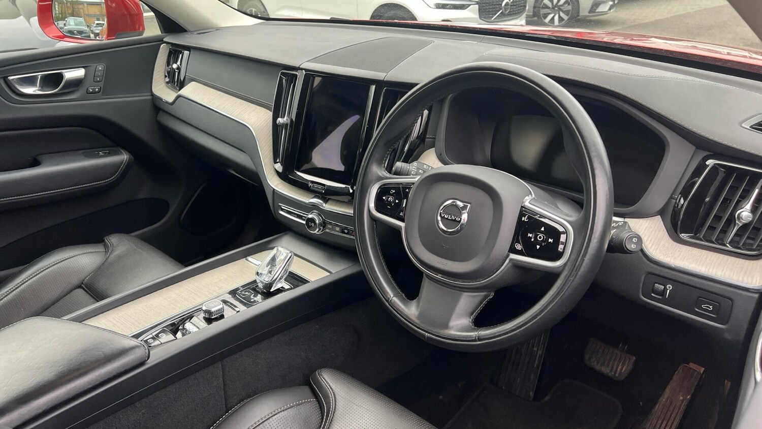 Used Volvo XC60 2020 for sale - 77657971: Photo 4