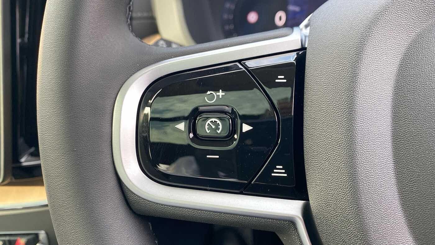 Used Volvo XC60 2025 for sale - 77386408: Photo 23