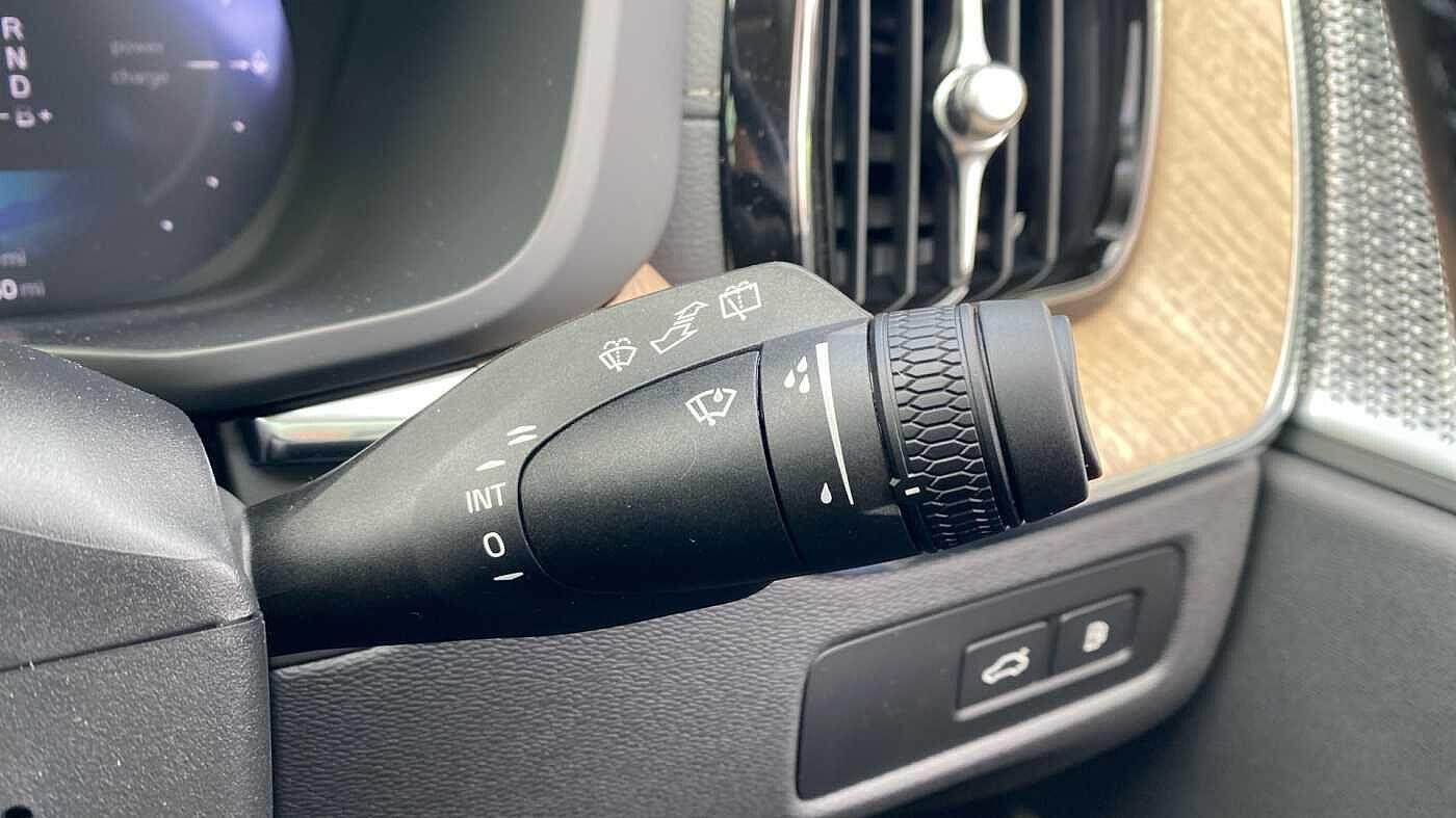 Used Volvo XC60 2025 for sale - 77386408: Photo 25