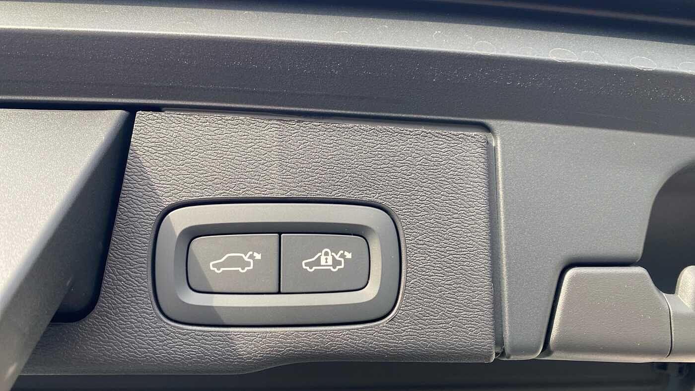 Used Volvo XC60 2025 for sale - 77386408: Photo 37