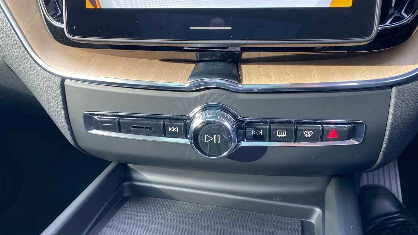 Used Volvo XC60 2025 for sale - 77386408: Photo 38