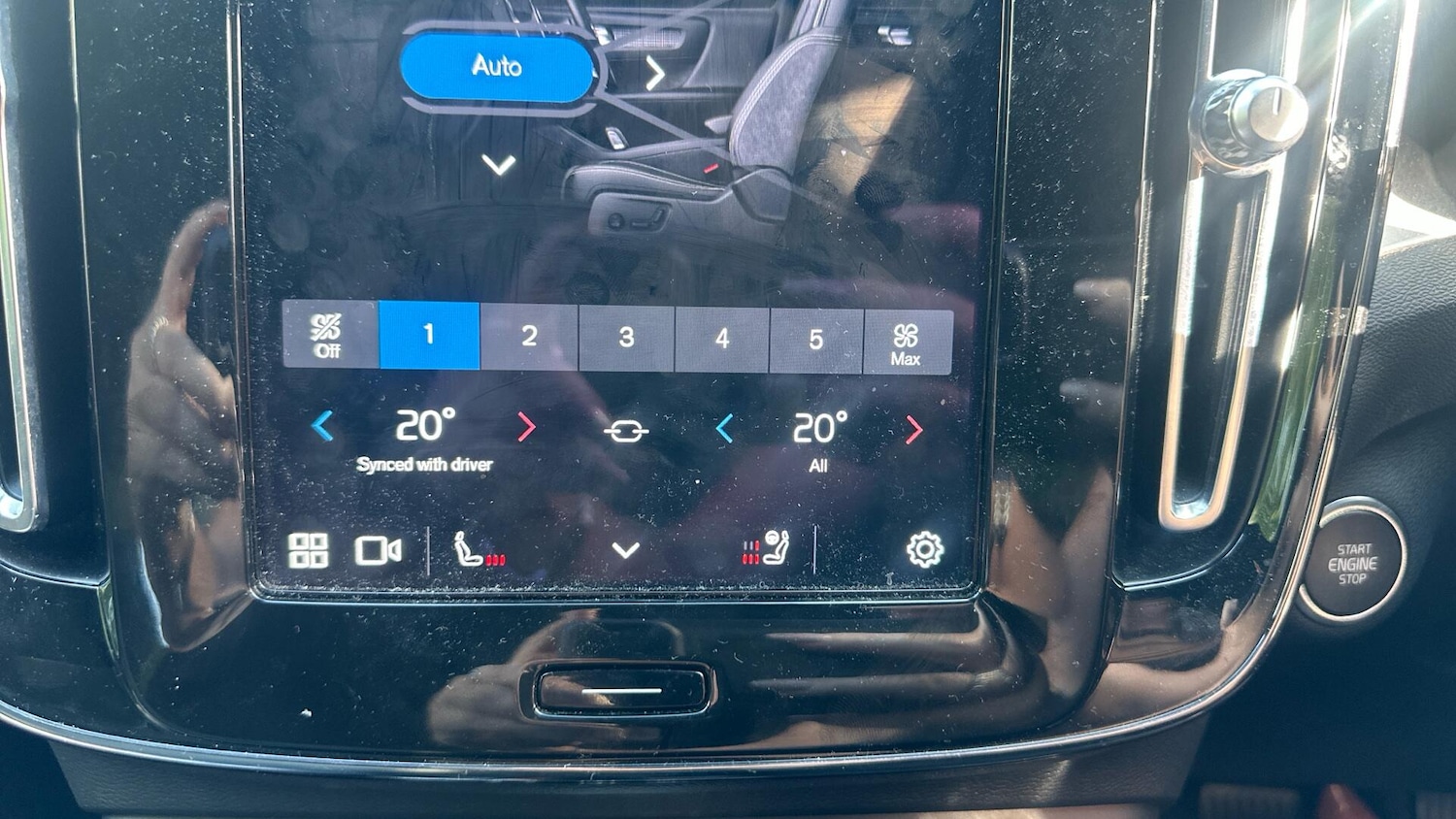 Used Volvo XC40 2023 for sale - 76122984: Photo 26