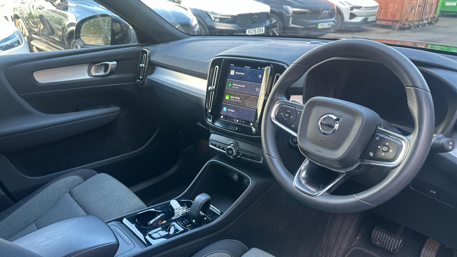 Used Volvo XC40 2023 for sale - 76122984: Photo 4
