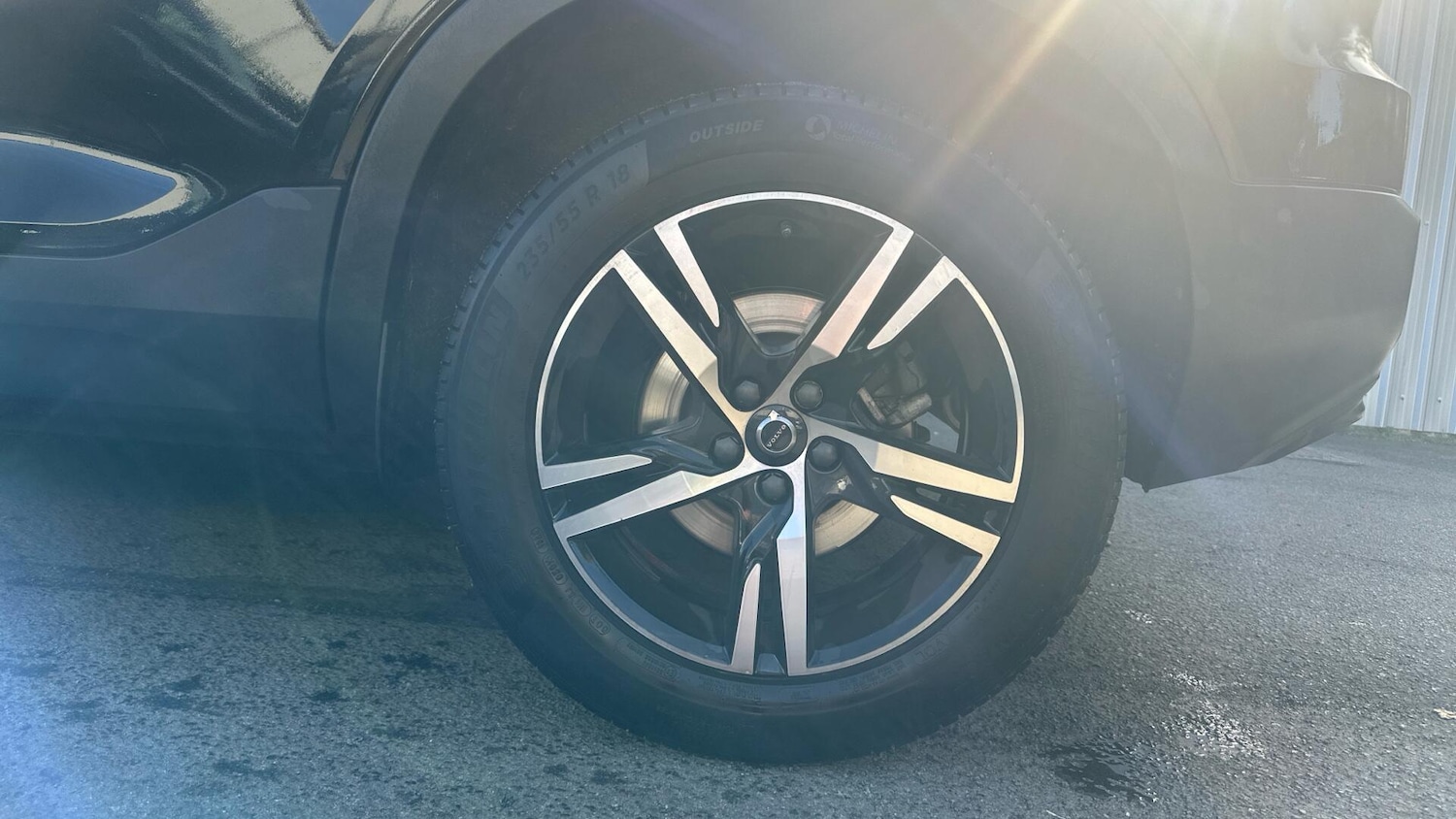 Used Volvo XC40 2023 for sale - 76122984: Photo 9