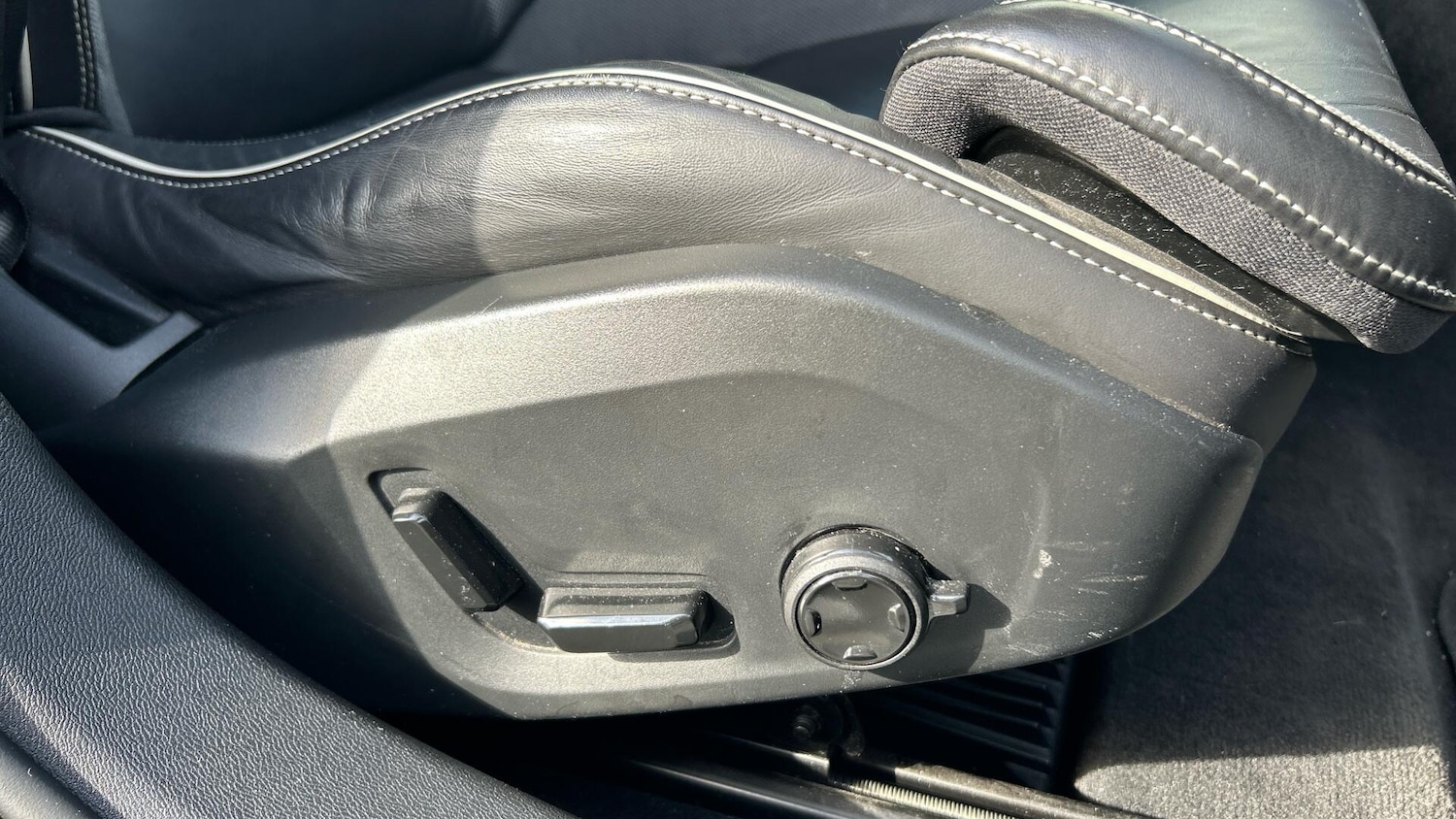 Used Volvo V60 2023 for sale - 76964522: Photo 25