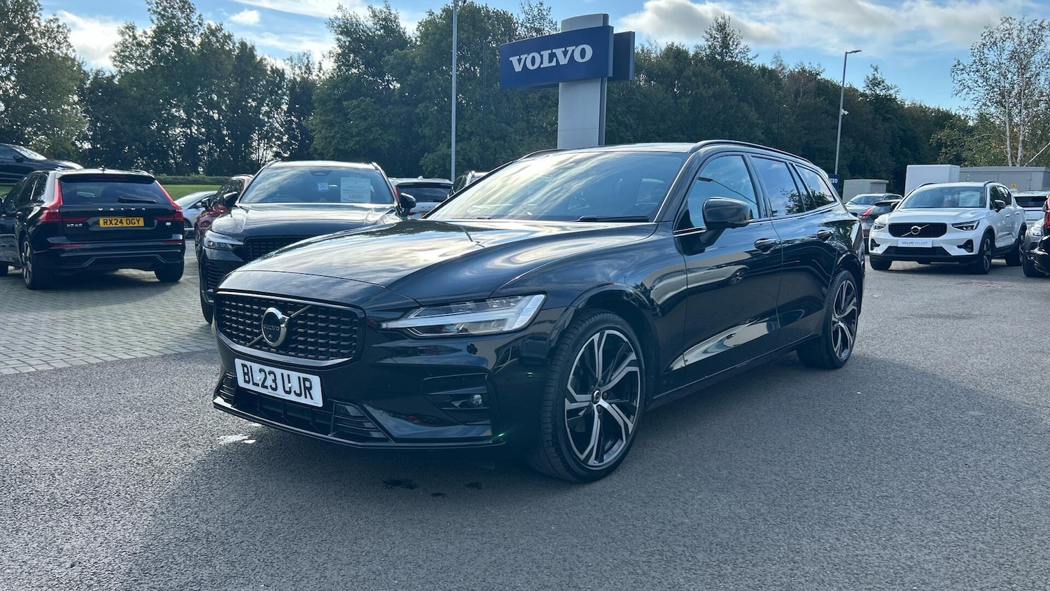 Used Volvo V60 2023 for sale - 76964522: Photo 26