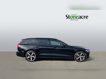 Used Volvo V60 2023 for sale - 76964522: Photo