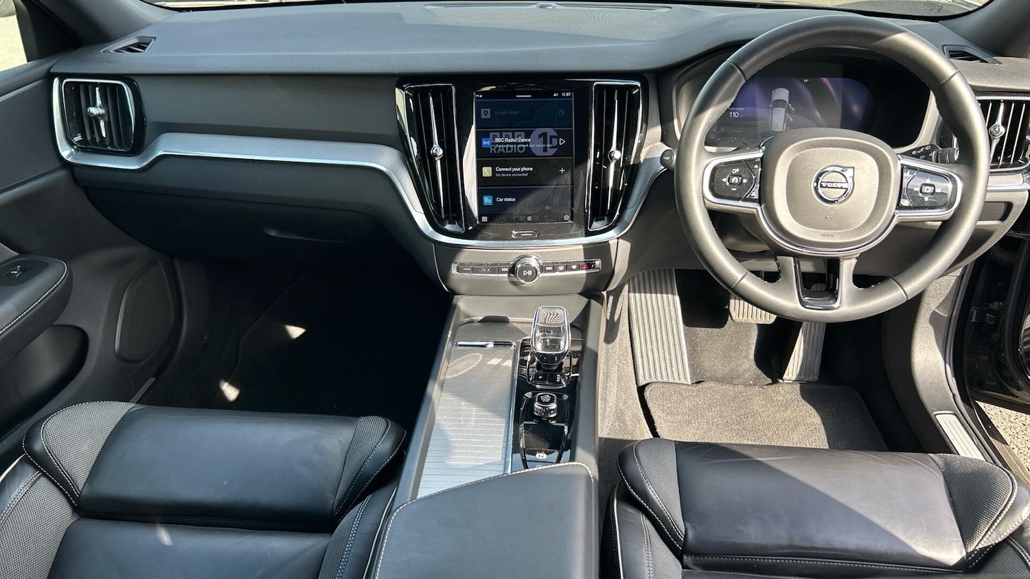 Used Volvo V60 2023 for sale - 76964522: Photo 5