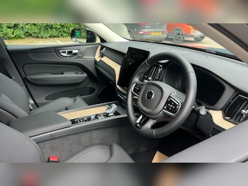 Used Volvo XC60 2025 for sale - 78911688: Photo