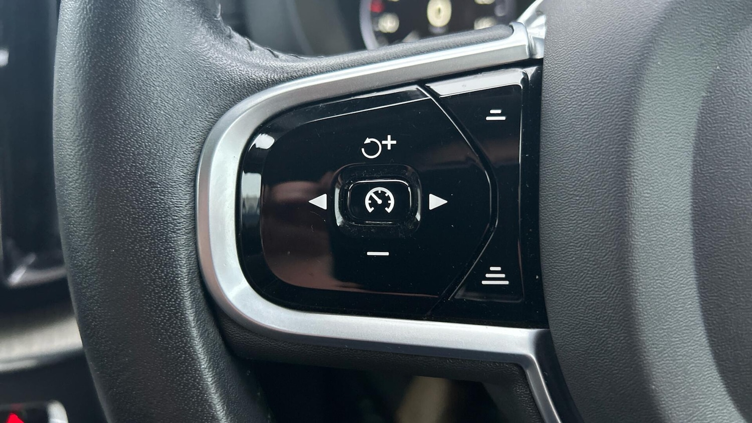 Used Volvo XC60 2019 for sale - 76633721: Photo 21