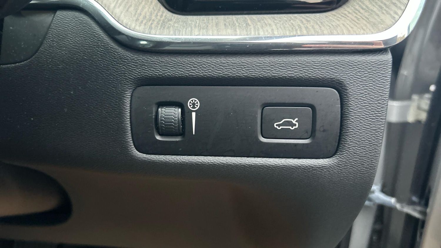 Used Volvo XC60 2019 for sale - 76633721: Photo 23