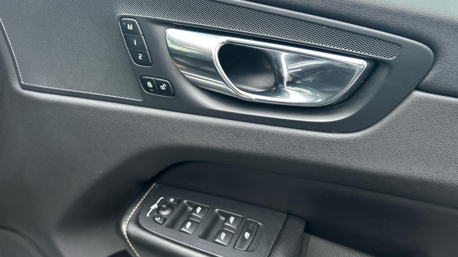 Used Volvo XC60 2019 for sale - 76633721: Photo 27