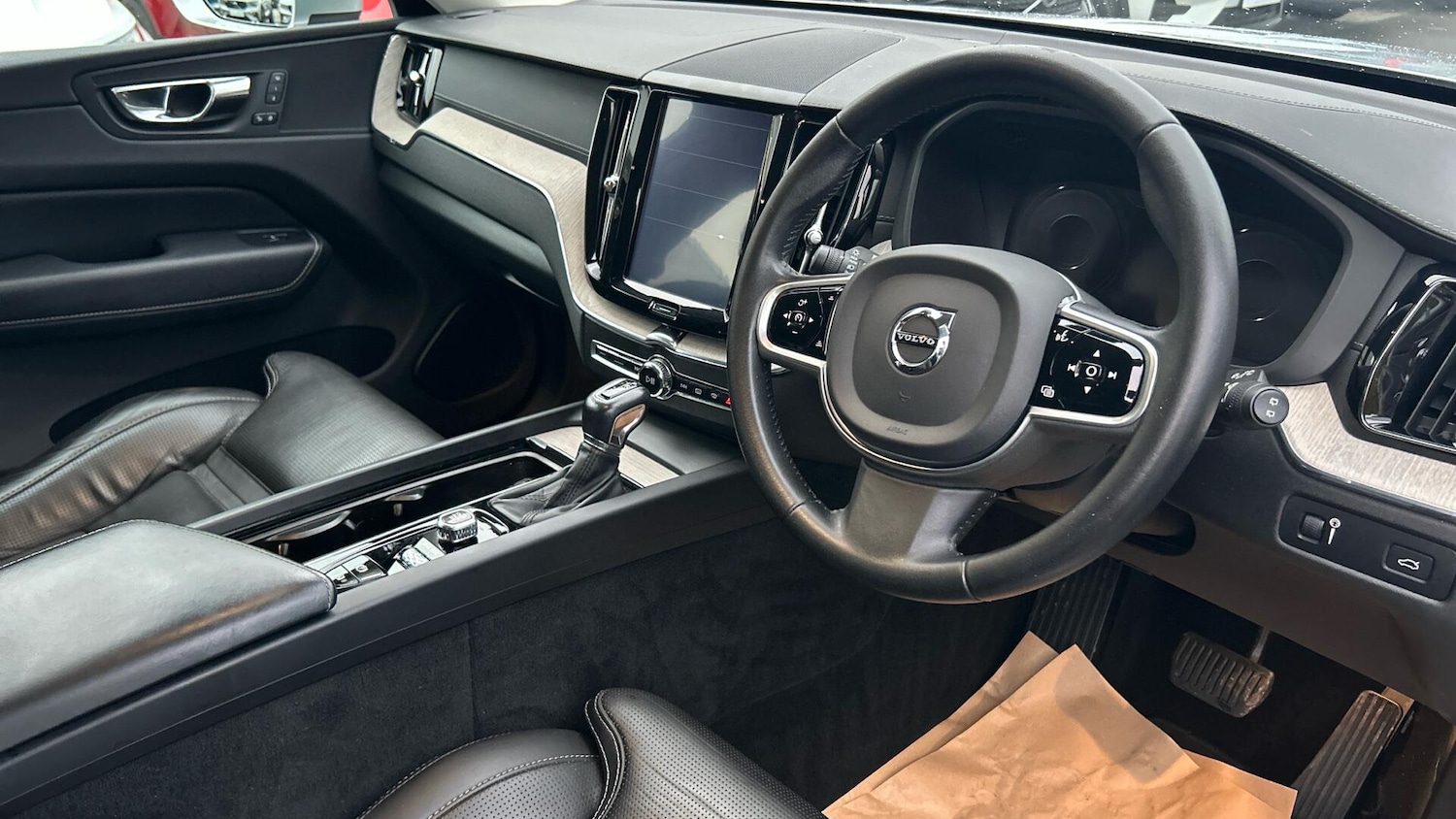 Used Volvo XC60 2019 for sale - 76633721: Photo 6