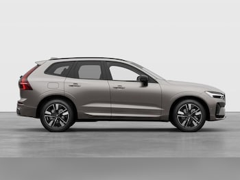 Used Volvo XC60 2025 for sale - 76926052: Photo