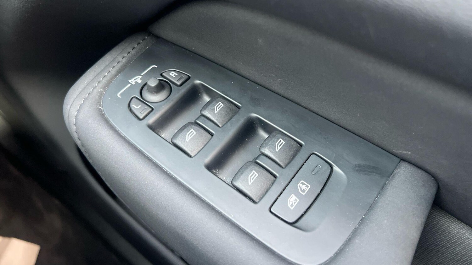 Used Volvo XC60 for sale - 77783762: Photo 59