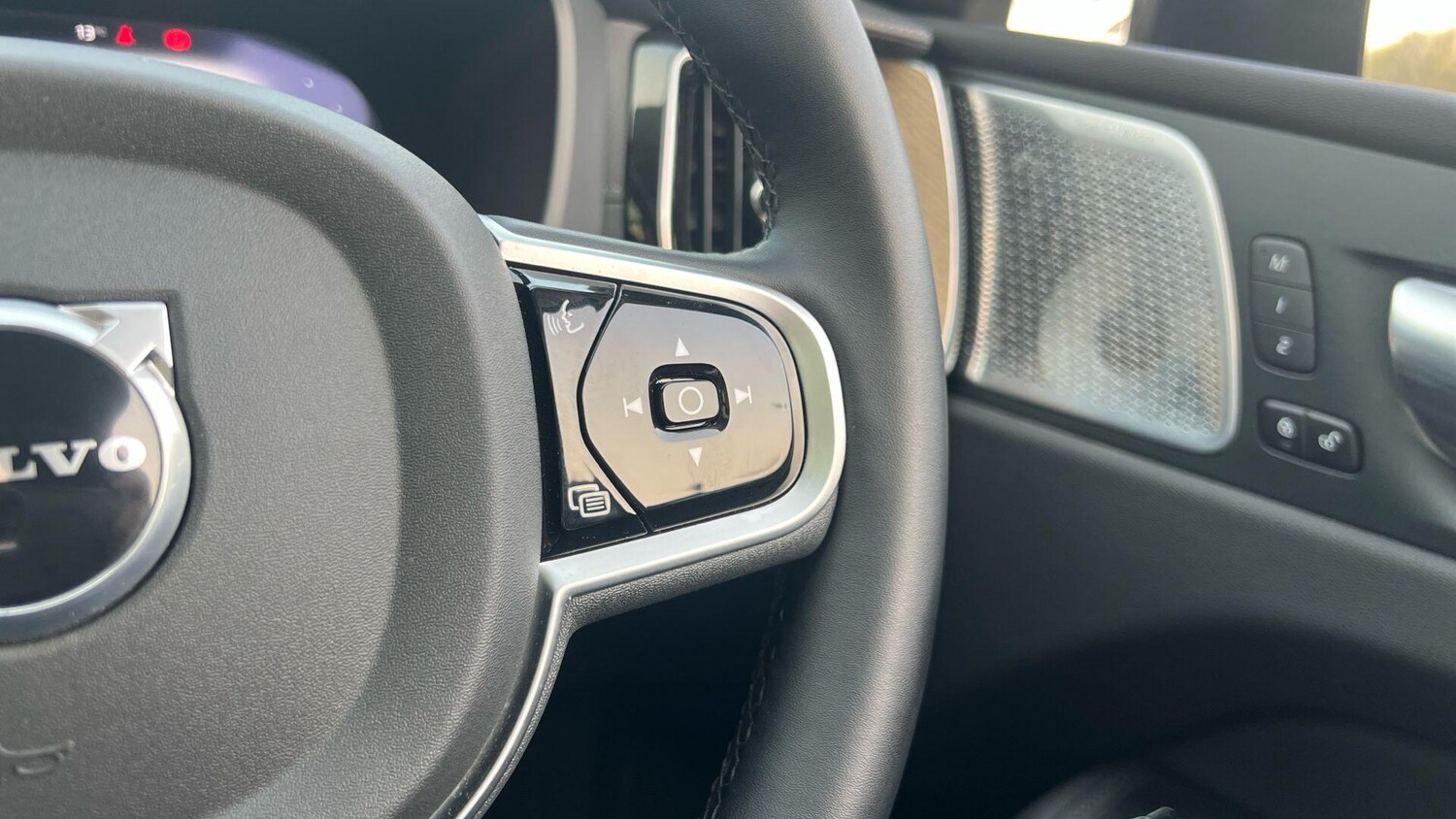 Used Volvo XC60 for sale - 77783762: Photo 68