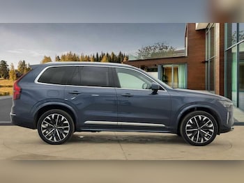 Used Volvo XC90 2025 for sale - 77040004: Photo