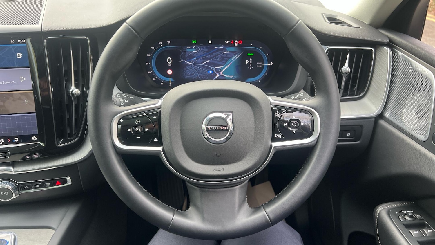 Used Volvo XC60 2025 for sale - 78019911: Photo 10