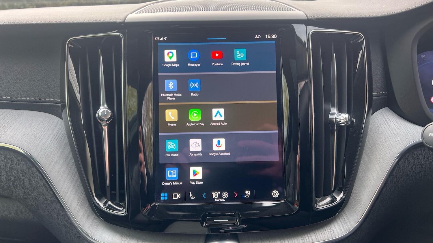 Used Volvo XC60 2025 for sale - 78019911: Photo 12