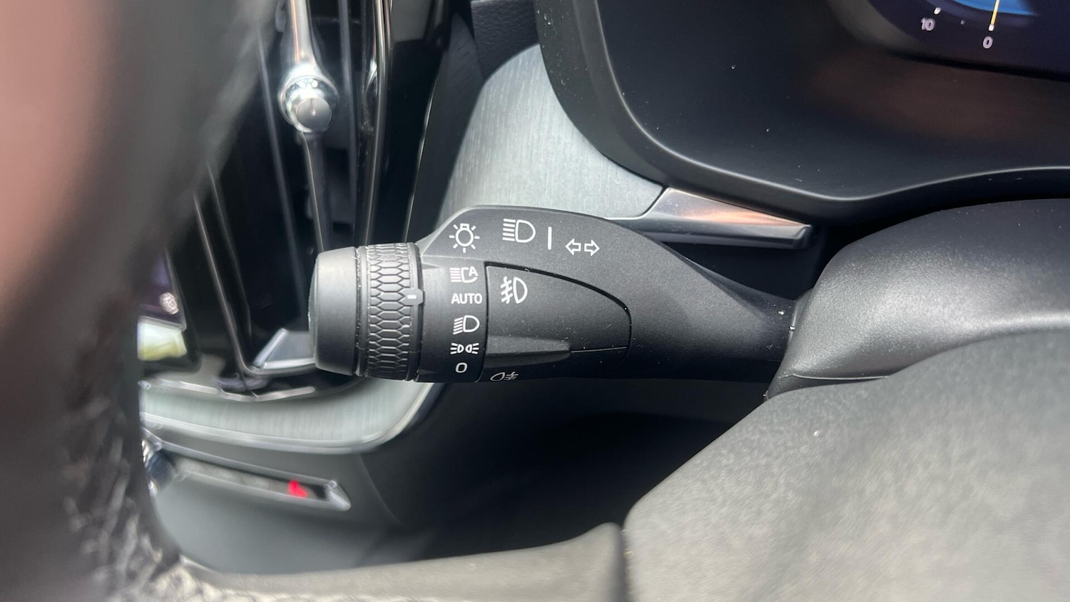 Used Volvo XC60 2025 for sale - 78019911: Photo 19