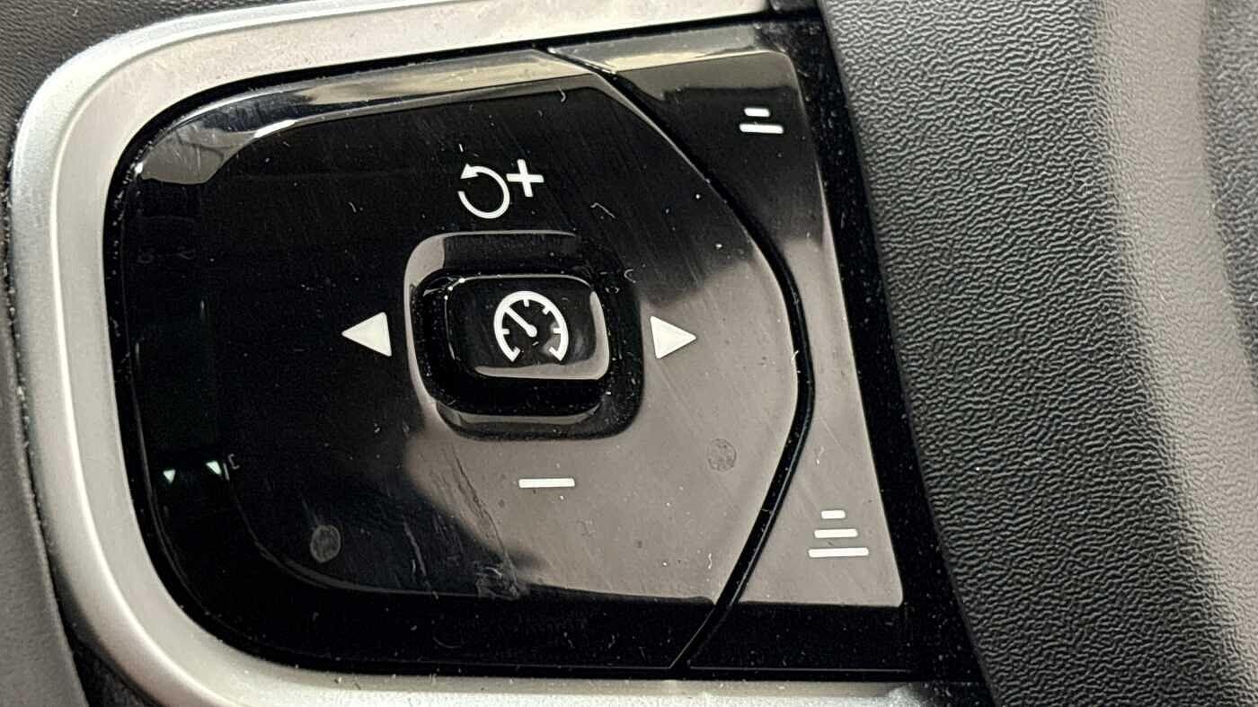 Used Volvo XC60 2025 for sale - 77091027: Photo 31