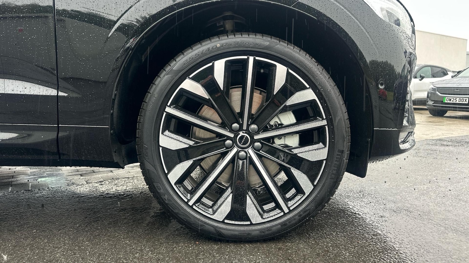 Used Volvo XC60 2025 for sale - 77612692: Photo 10