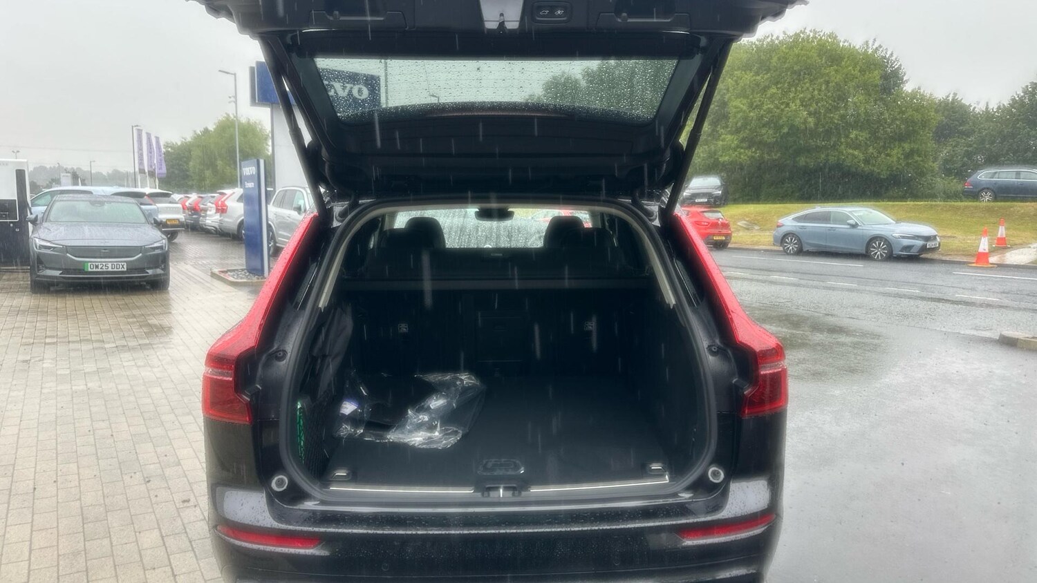 Used Volvo XC60 2025 for sale - 77612692: Photo 14