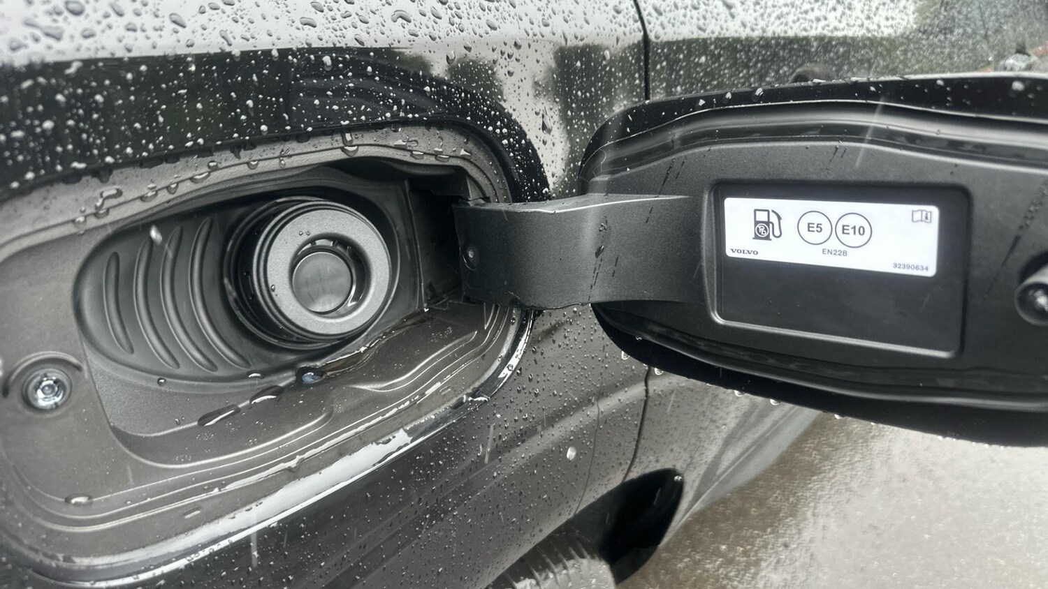 Used Volvo XC60 2025 for sale - 77612692: Photo 19