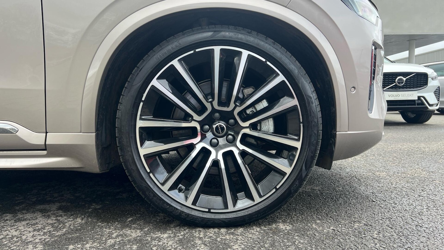 Used Volvo XC90 2025 for sale - 77658382: Photo 9