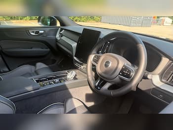 Used Volvo XC60 2025 for sale - 79807728: Photo