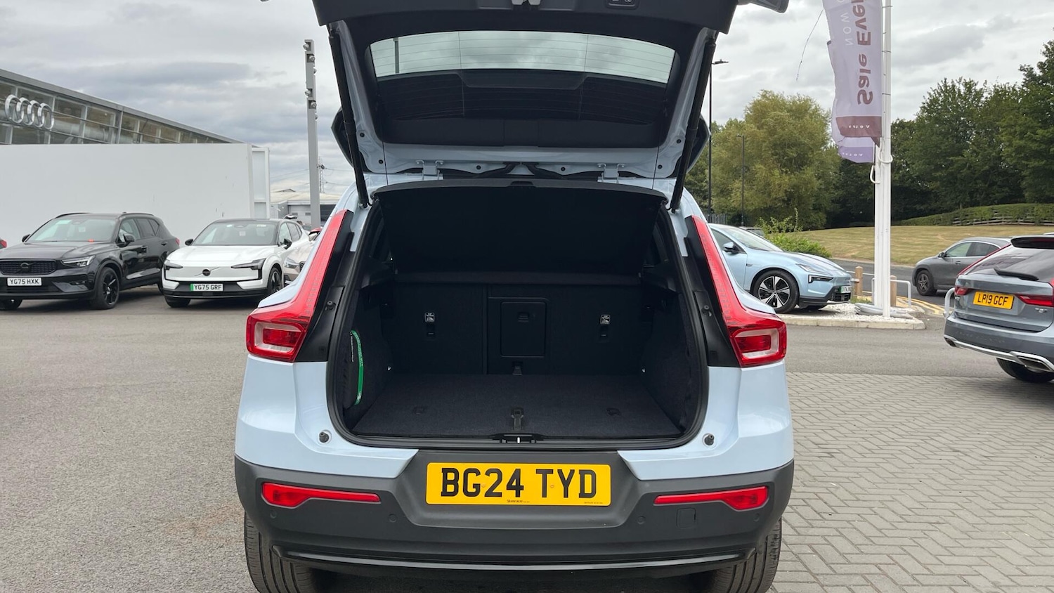 Used Volvo XC40 2024 for sale - 76151624: Photo 14