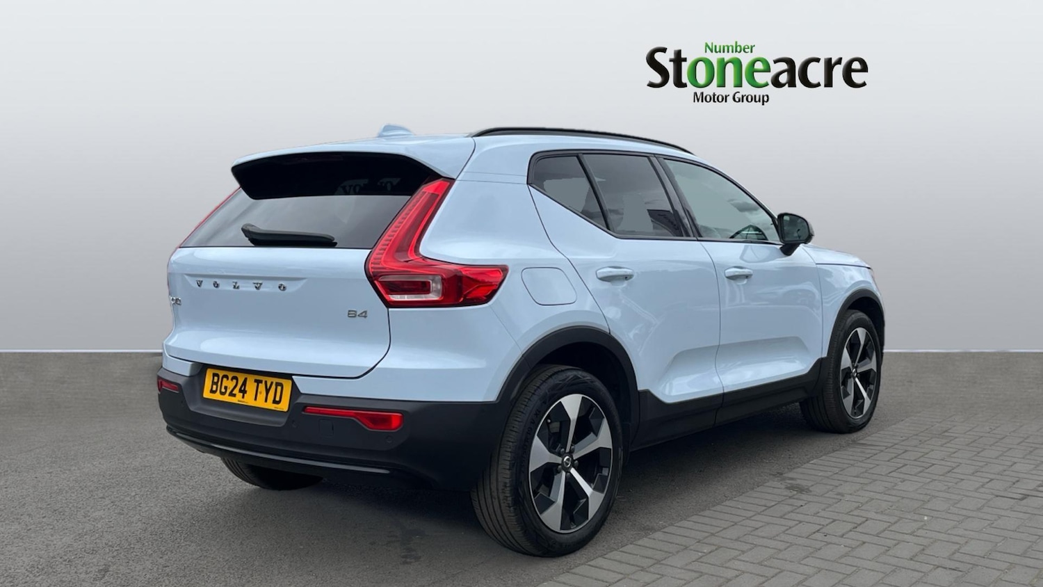 Used Volvo XC40 2024 for sale - 76151624: Photo 2