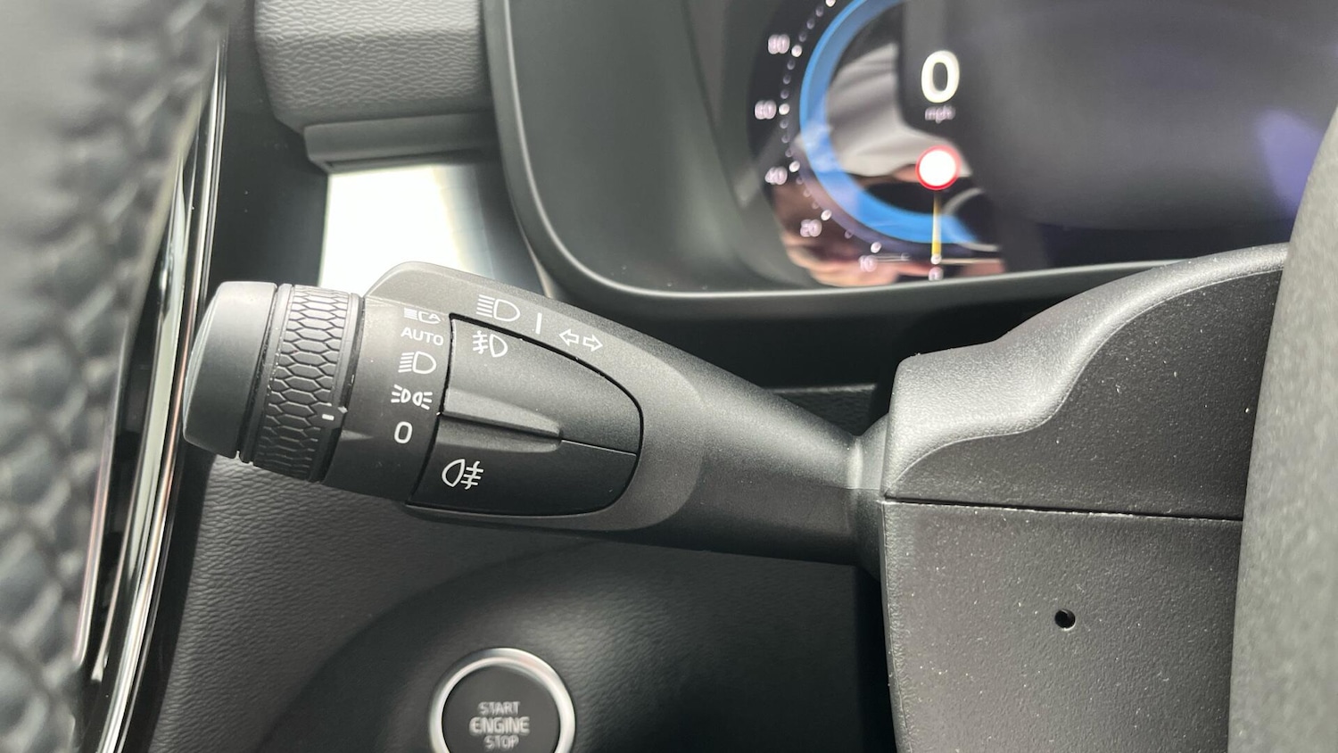 Used Volvo XC40 2024 for sale - 76151624: Photo 21