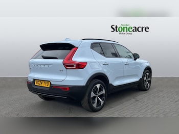 Used Volvo XC40 2024 for sale - 76151624: Photo 2