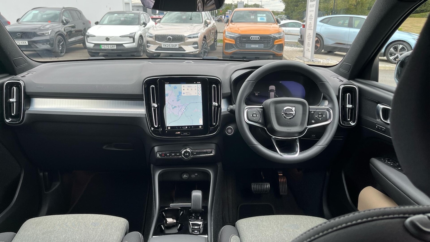Used Volvo XC40 2024 for sale - 76151624: Photo 6