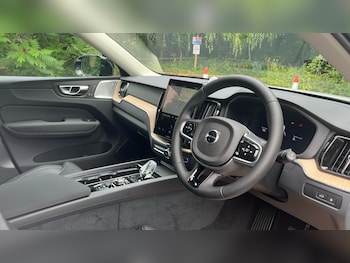 Used Volvo XC60 2025 for sale - 75647021: Photo