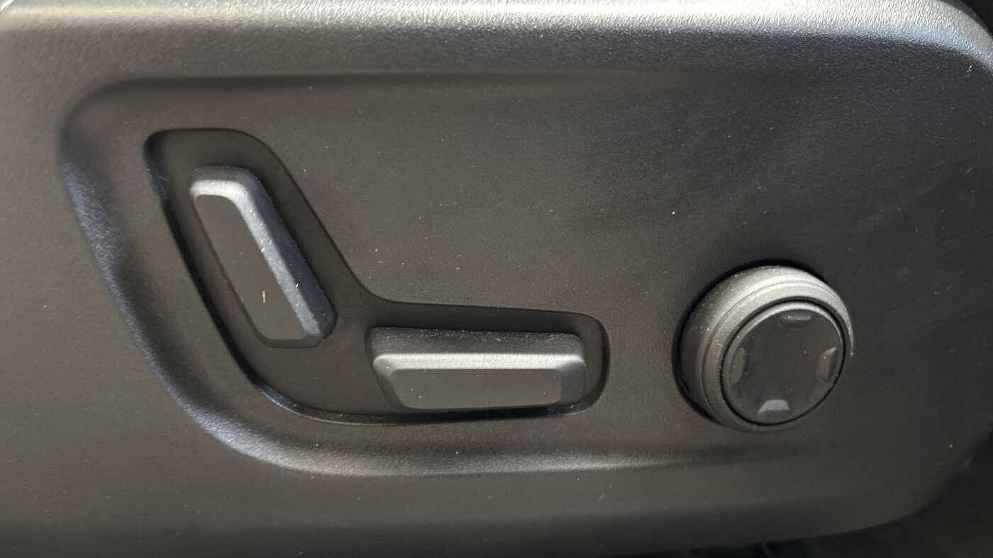 Used Volvo XC40 2025 for sale - 77343771: Photo 28