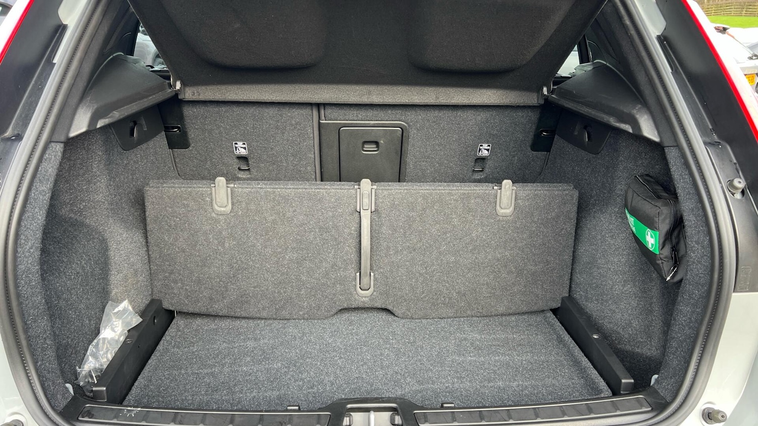 Used Volvo XC40 for sale - 77671598: Photo 34