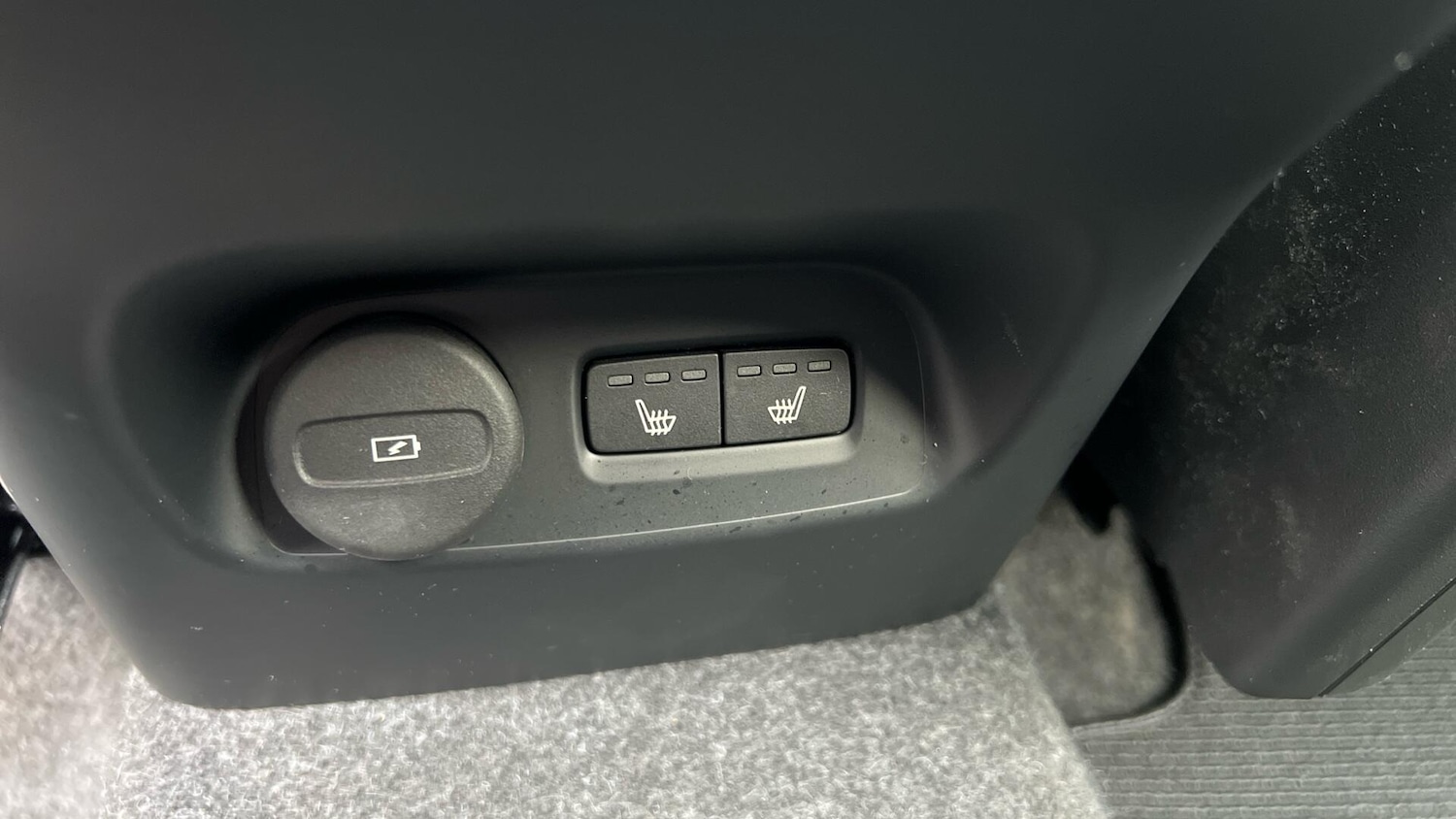 Used Volvo XC40 for sale - 77671598: Photo 36