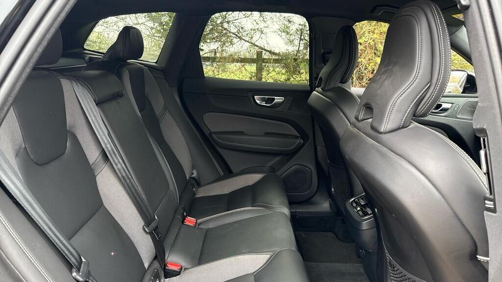 Used Volvo XC60 2026 for sale - 78115510: Photo 3