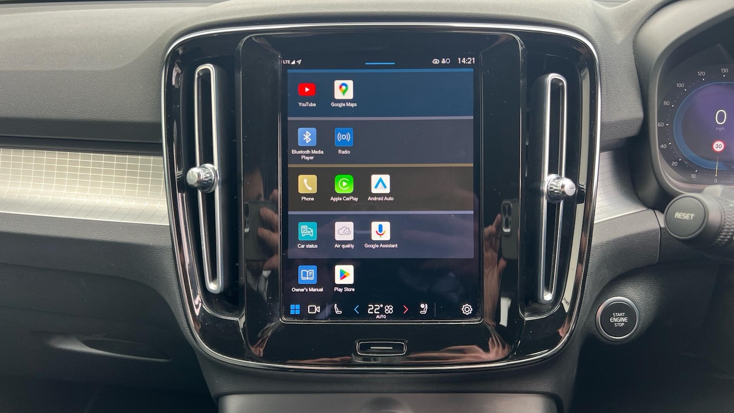 Used Volvo XC40 2023 for sale - 78086668: Photo 12