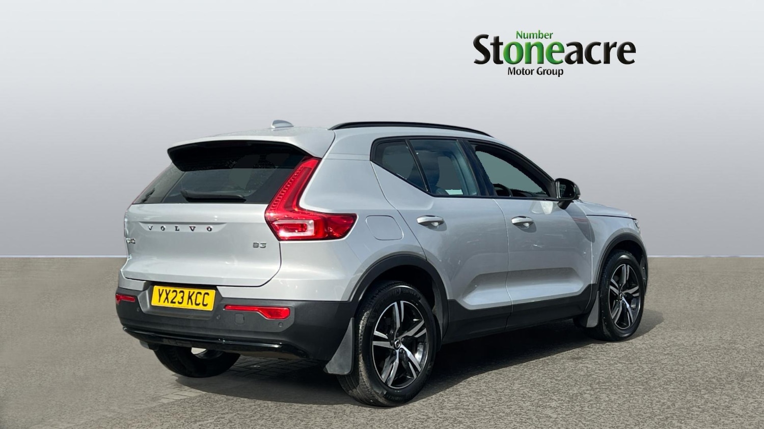 Used Volvo XC40 2023 for sale - 78086668: Photo 2