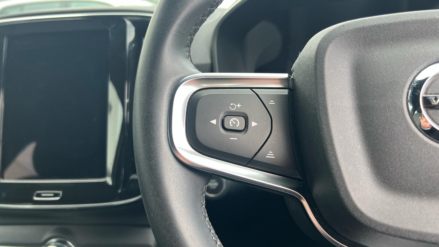 Used Volvo XC40 2023 for sale - 78086668: Photo 20